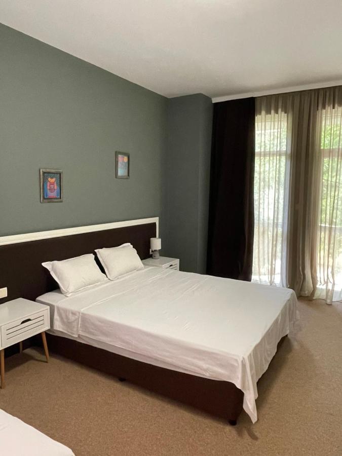 Kŭrdzhali Family Hotel Garden מראה חיצוני תמונה